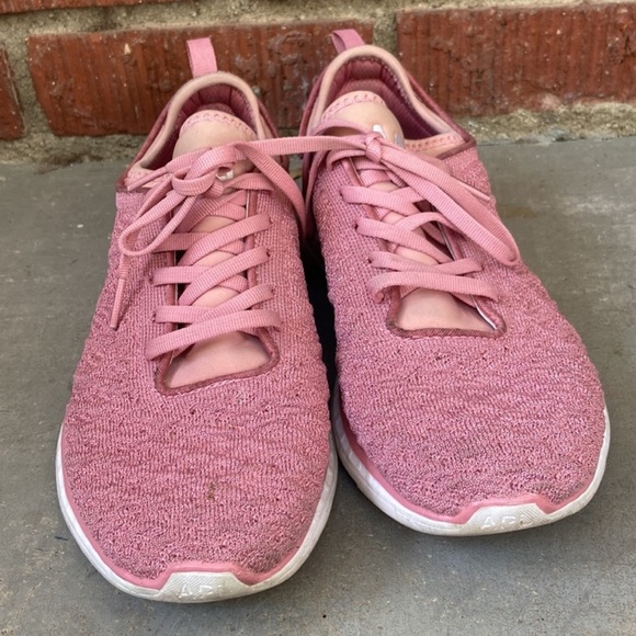 APL  Women's TechLoom Phantom Sneaker in Mauve pink. - Picture 2 of 5